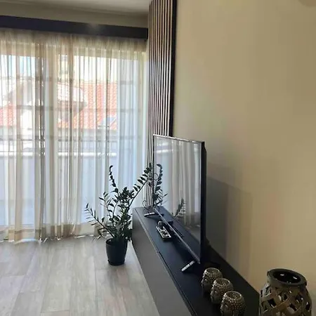 Apartment Near & Blloku Area Tirana